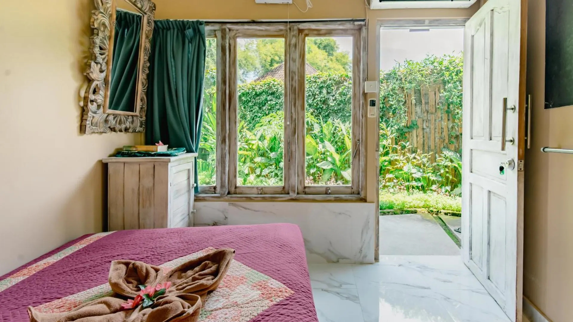 Hostel The Onion Collective Pansiyon Ubud